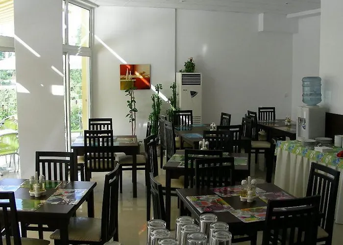 Deva Szálloda Napospart